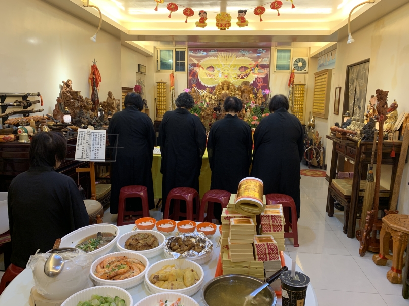 (神威)一念之間，至信不疑，神必佑之